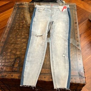 Distressed SPANX Skinny Jeans with side
